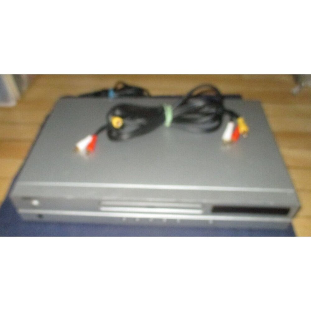 Koss DVD Player KD260-2 with av cables but no remote well tested